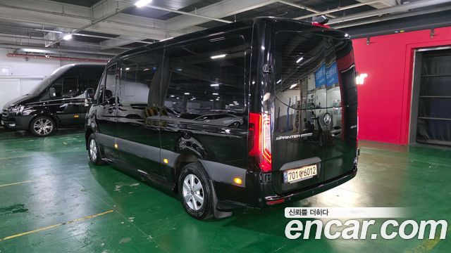 Mercedes-Benz Sprinter 3.0 Diesel W907 - фото 1