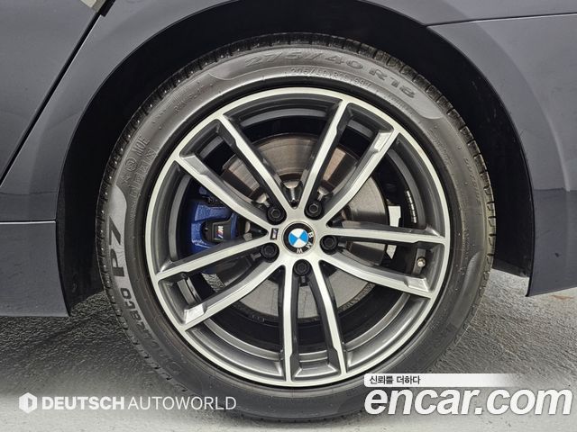 BMW 5 Series G30 520i M Sport - фото 4