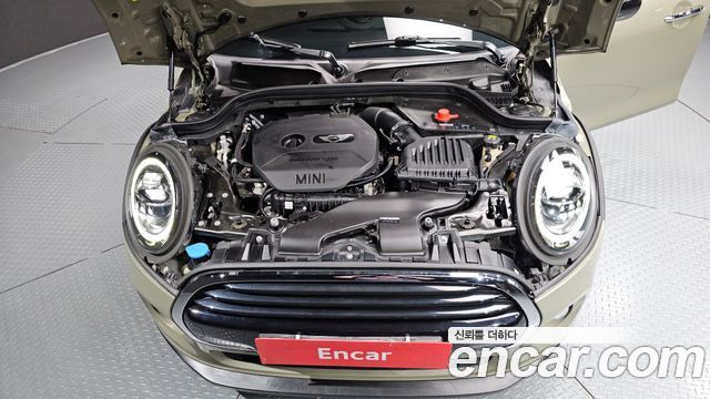 Mini Cooper 5Door HIGH 3rd - фото 4