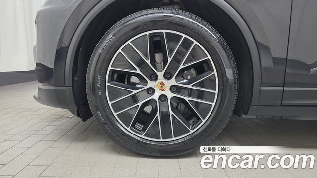 Porsche Macan EV Base - фото 4