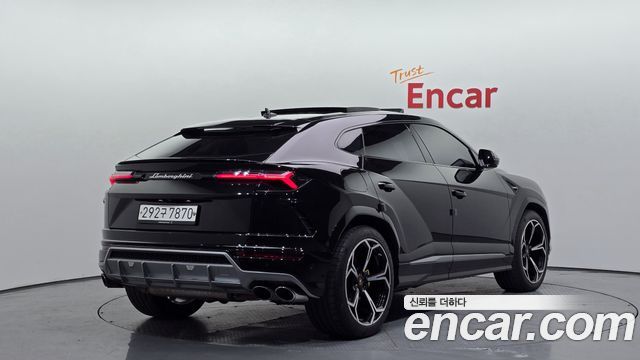 Lamborghini Urus 4.0 V8 - фото 0