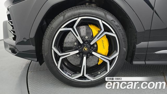 Lamborghini Urus 4.0 V8 - фото 3