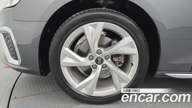 Audi A4 B9 40 TFSI Premium - фото 3