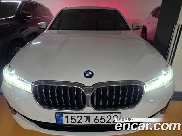 BMW 5 Series G30 523d xDrive Luxury - фото 2