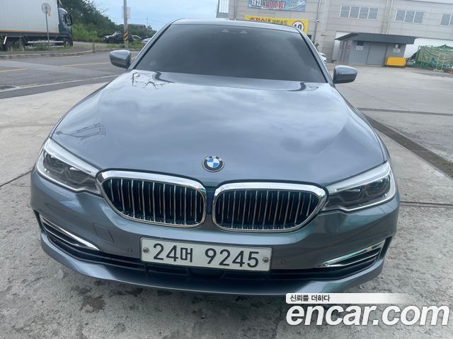 BMW 5 Series G30 520d xDrive Luxury Plus - фото 2