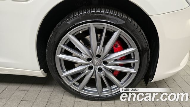 Maserati Quattroporte S Q4 3.0 V6 Granlusso - фото 4