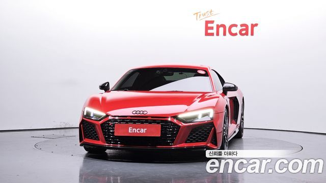 Audi R8 5.2 V10 Performance Coupe - фото 2