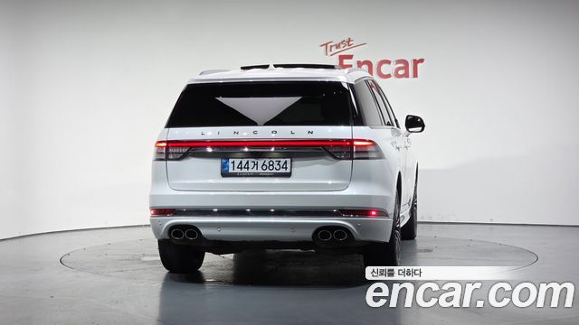 Lincoln Aviator 2-го поколения 3.0 Black Label AWD - фото 3