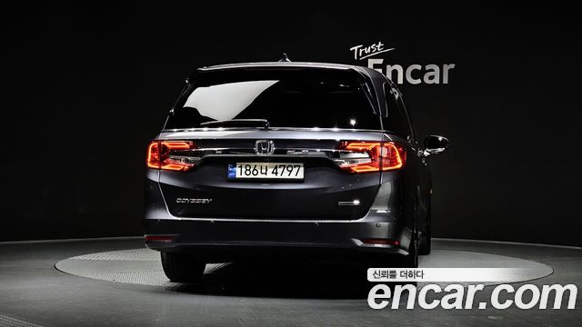Honda Odyssey 3.5 5th - фото 3