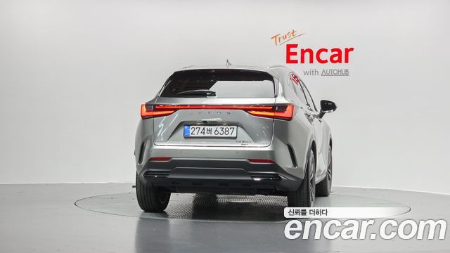 Lexus NX 2-го поколения Premium - фото 3
