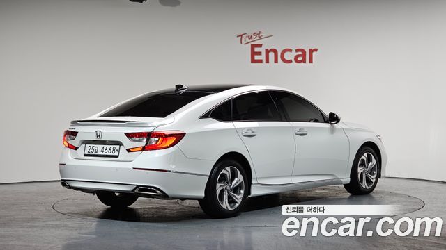 Honda Accord 10-го поколения 1.5 Turbo - фото 0