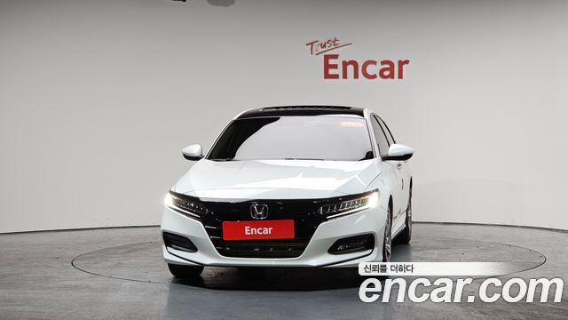 Honda Accord 10-го поколения 1.5 Turbo - фото 1