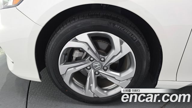 Honda Accord 10-го поколения 1.5 Turbo - фото 3