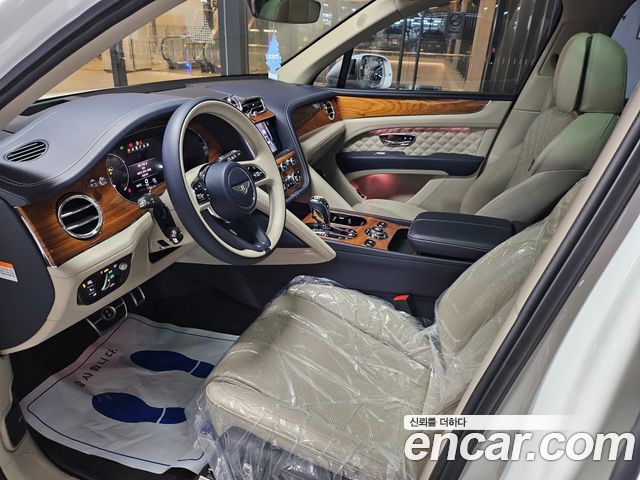Bentley Bentayga 4.0 V8 - фото 4