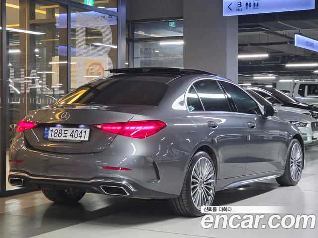 Mercedes-Benz C-Class W206 C300 AMG Line - фото 1