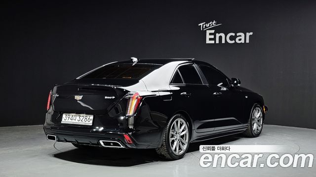 Cadillac CT4 2.0 Sport - фото 1