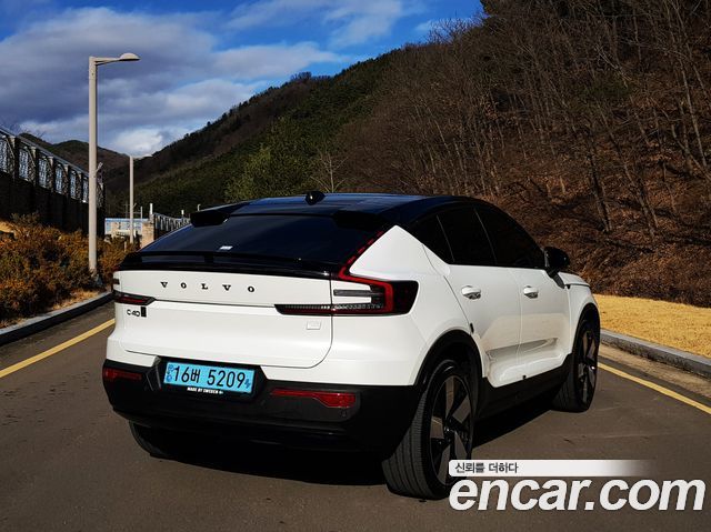 Volvo C40 Twin Ultimate - фото 2