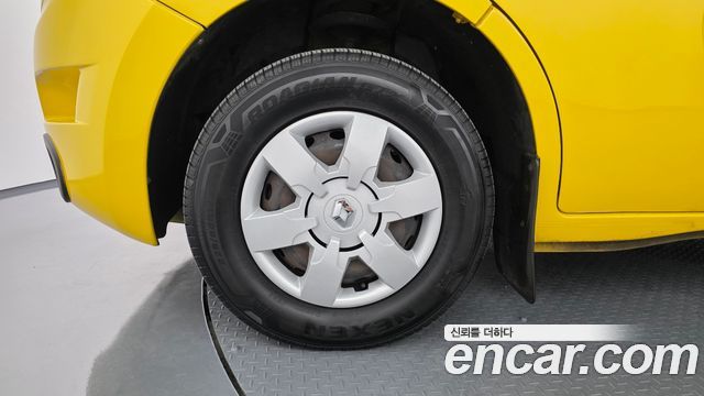 Renault Samsung Master School Bus 13-Seater - фото 4