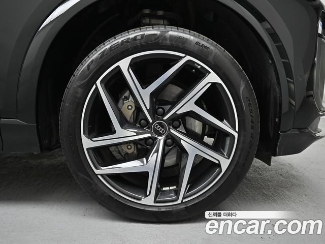 Audi Q6 e-tron GF Premium Quattro - фото 4