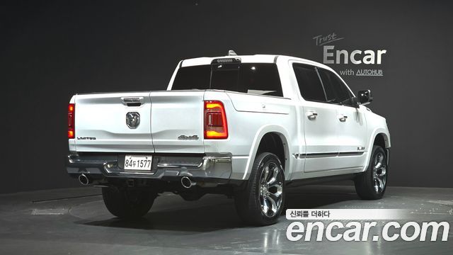 Dodge Ram Pick Up 5.7 - фото 1