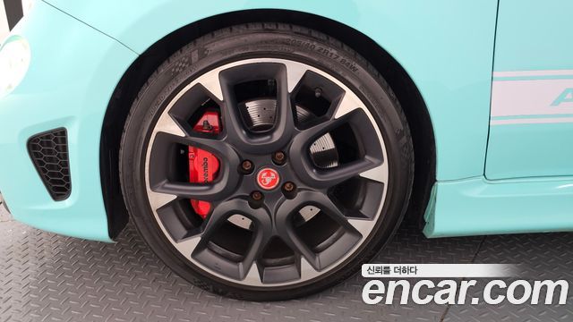 Fiat 500 Abarth - фото 4