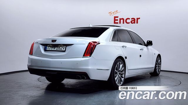 Cadillac CT6 2.0 Turbo - фото 1