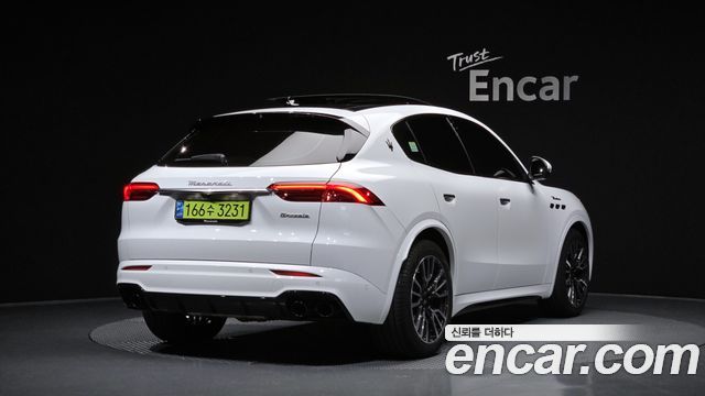 Maserati Grecale 2.0 AWD Modena - фото 1