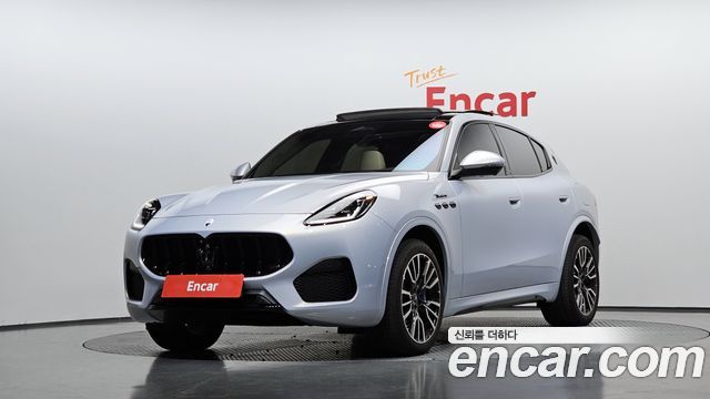 Maserati Grecale 2.0 AWD Modena - фото 0