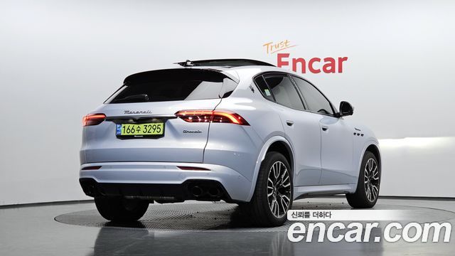 Maserati Grecale 2.0 AWD Modena - фото 1