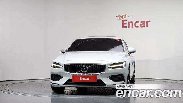 Volvo S60 3-го поколения B5 Inscription - фото 2