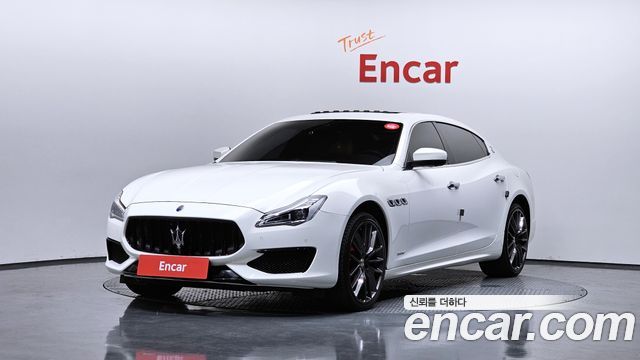 Maserati Quattroporte 3.0 V6 Granlusso - фото 0