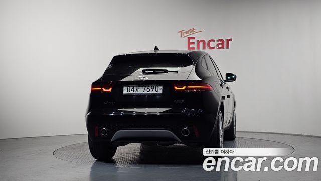 Jaguar E-PACE P250 S - фото 3