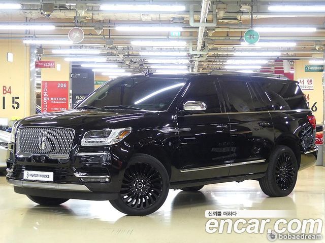 Lincoln Navigator 4-го поколения 3.5L Black Label - фото 0