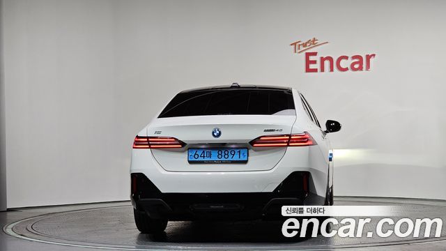 BMW i5 G60 eDrive 40 M Sport - фото 3