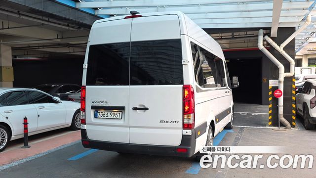 Hyundai Solati 15-seater Luxury - фото 3