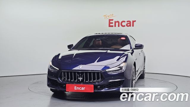 Maserati Ghibli 2.0 Granlusso 3rd - фото 2