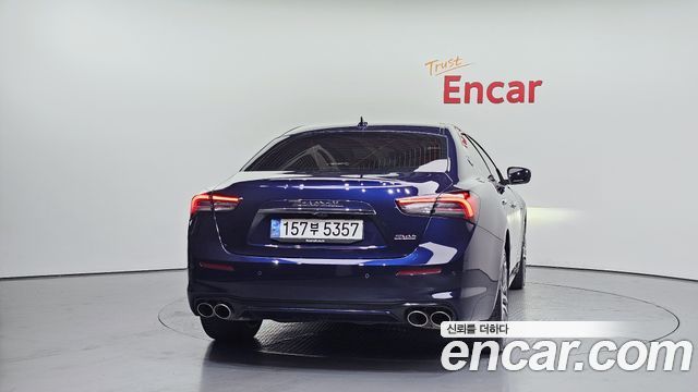 Maserati Ghibli 2.0 Granlusso 3rd - фото 3
