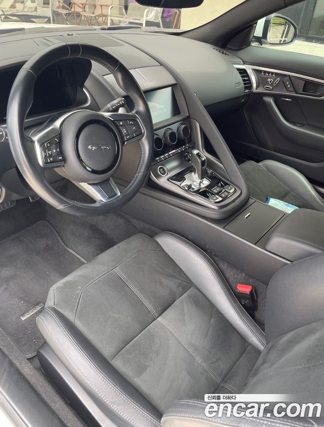 Jaguar F-TYPE P300 Convertible X152 - фото 4