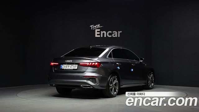 Audi A3 40 TFSI Premium - фото 1