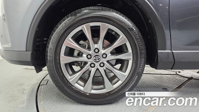 Toyota RAV4 2.5 2WD 4th - фото 4