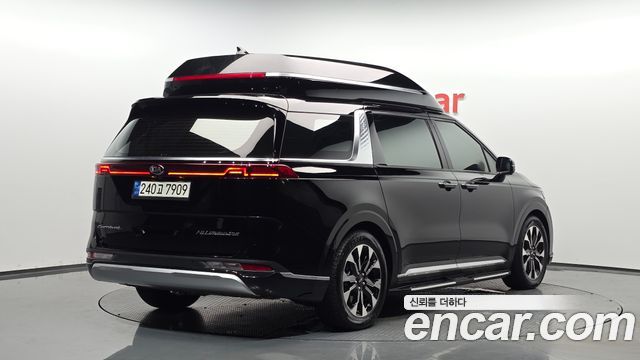 Kia Carnival 4-го поколения Gasoline 7-Seater Hi-Limousine Signature - фото 1