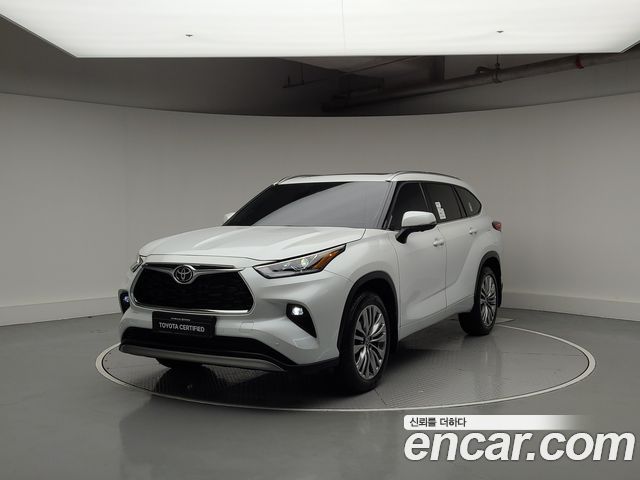 Toyota Highlander 4-го поколения 2.5 4WD Platimum - фото 0
