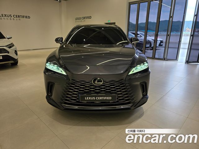 Lexus RX 5-го поколения Luxury - фото 2