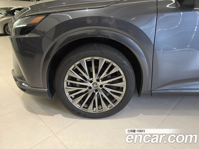 Lexus RX 5-го поколения Luxury - фото 4