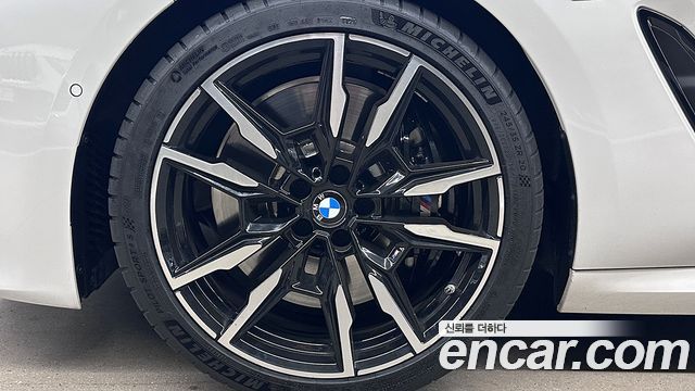 BMW 8-Series G15 M850i xDrive Coupe - фото 4