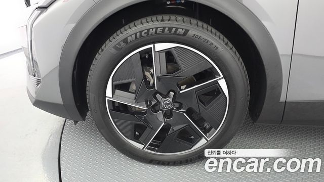 Peugeot 408 1.2 Pure Tech GT - фото 4