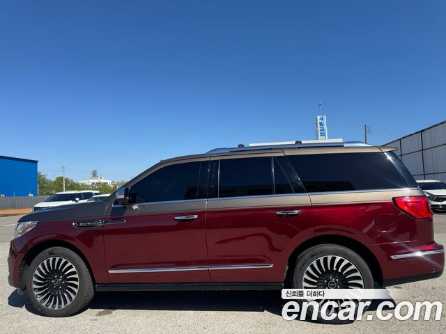 Lincoln Navigator 4-го поколения 3.5L Black Label - фото 2