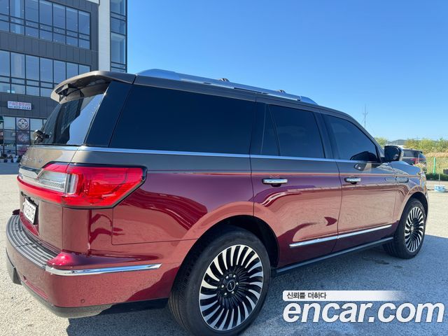 Lincoln Navigator 4-го поколения 3.5L Black Label - фото 4