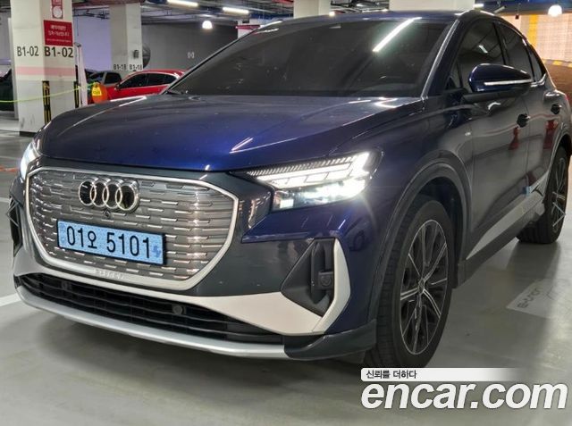 Audi Q4 e-tron F4 40 Premium Sportback - фото 0