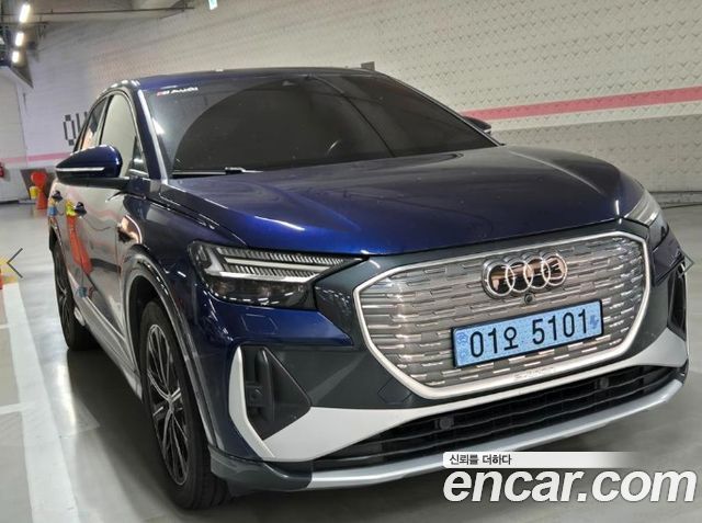 Audi Q4 e-tron F4 40 Premium Sportback - фото 1